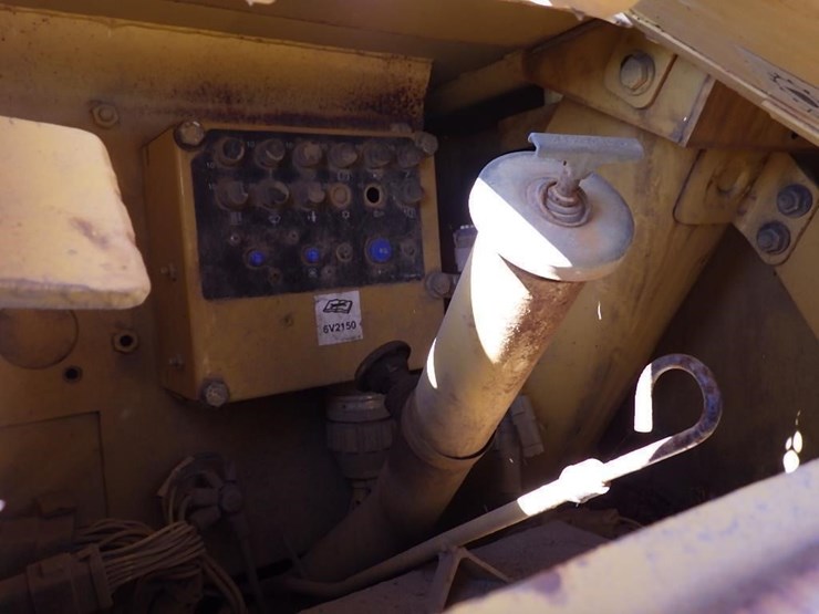 2001-caterpillar-d5m-xl-image-31