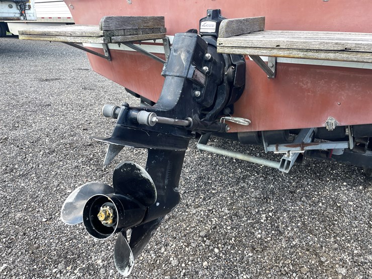 #6340-•-century-22'-boat-(no-title)-image-25