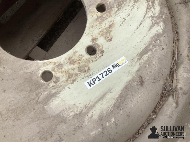305/70r22.5-tire-&-rim-image-16