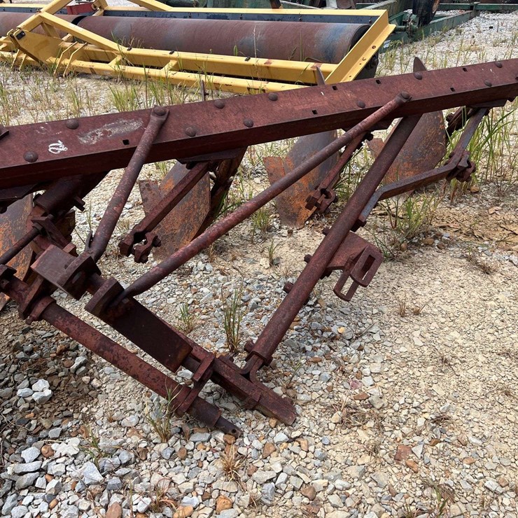 4 Bottom 3pt Breaking Plow