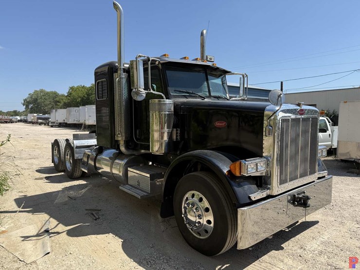 2007-peterbilt-378-image-2