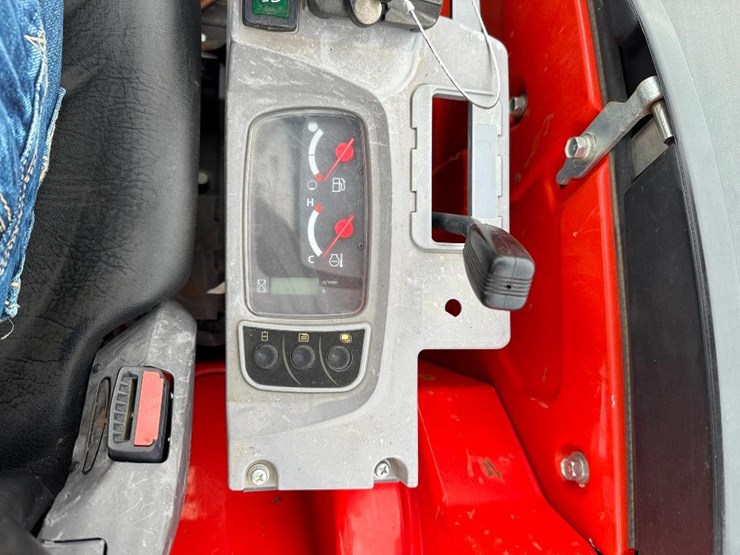 2021-kubota-kx71-3-image-51