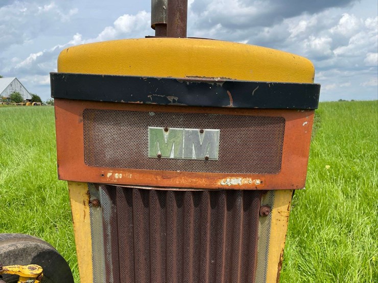 minneapolis-moline-g900-image-7