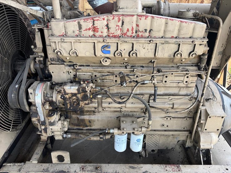 1983-cummins-855-image-12