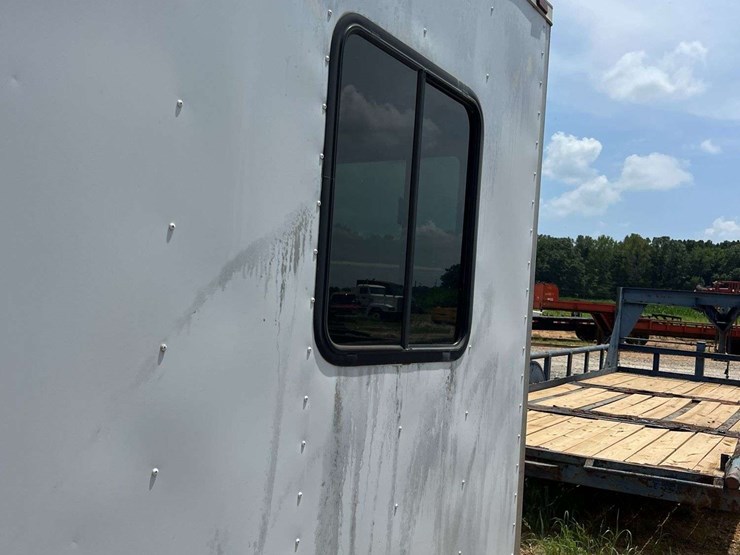 2014-arising-80"-x-16'-t/a-enclosed-trailer-image-11