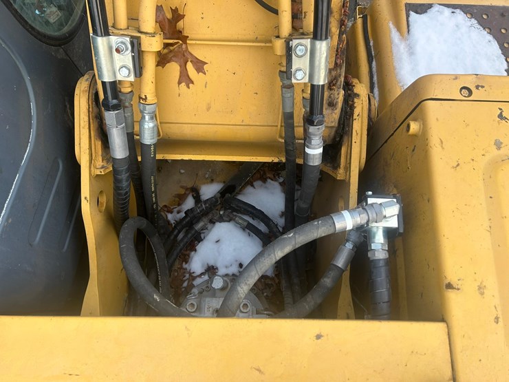 2003-deere-200c-lc-image-38
