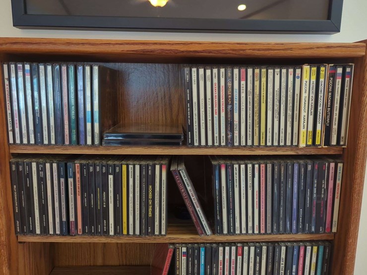 cd-tower-with-cd's-and-tape-cassettes---classics-image-2