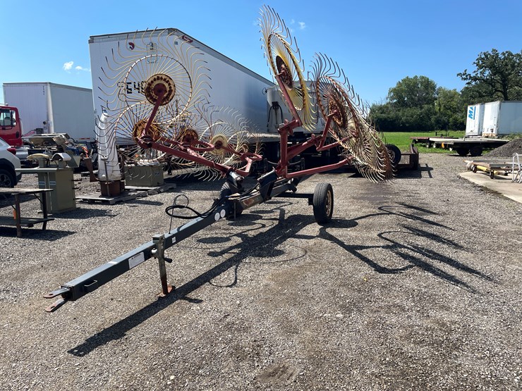 #6249-•-agc-wheel-rake-image-1