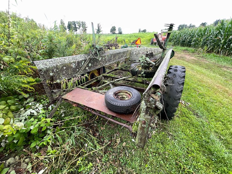 #7467-•-john-deere-trailer-frame-image-5