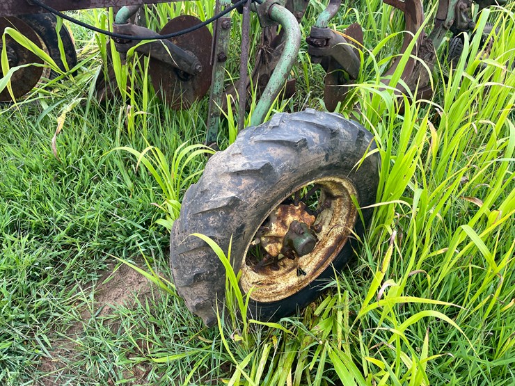 john-deere-60-image-10
