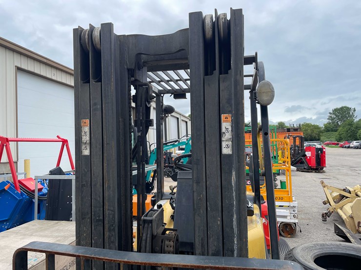 #1365-•-daewoo-5000-lb.-capacity-forklift-(o2)-image-9