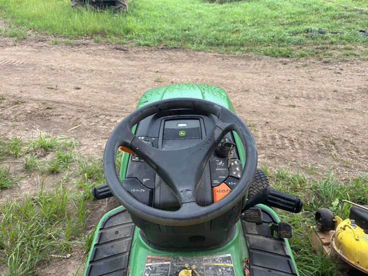 john-deere-x300-image-57