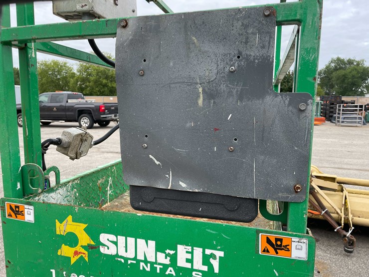#1368-•-19'-scissor-lift-(o2)-image-6