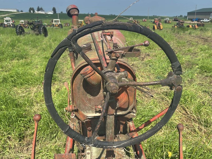 farmall-f30-image-32