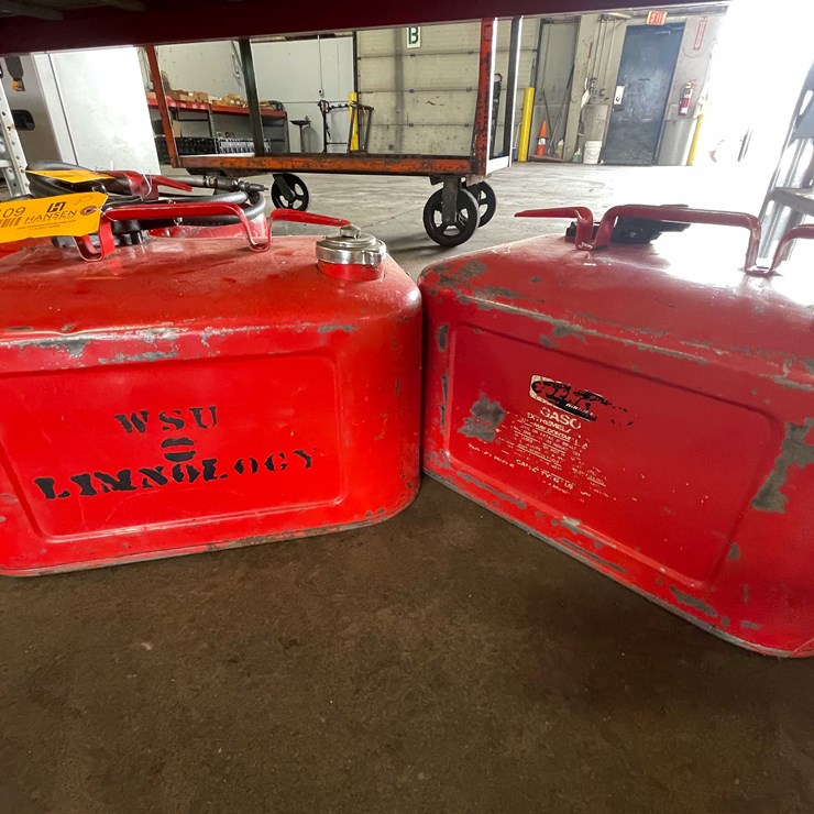 #2109 • Mercury Gas Tanks (T14)