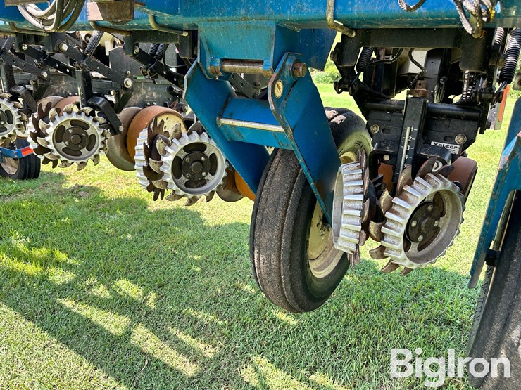 kinze-3600-image-13