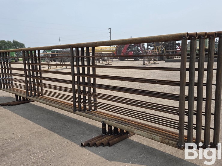 24'-free-standing-panels-(bid-per-unit)-image-1