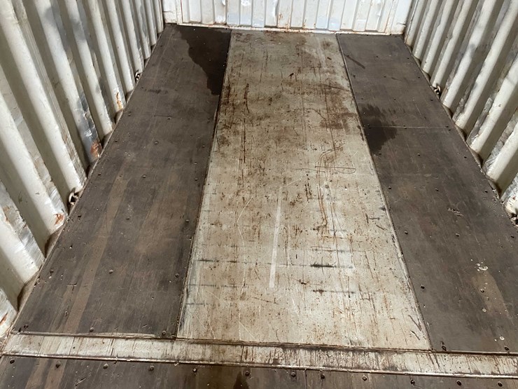 #1358-•-40'-shipping-container-(of)-image-17