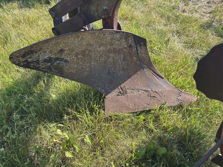 ji-case-pull-type-plow-image-16
