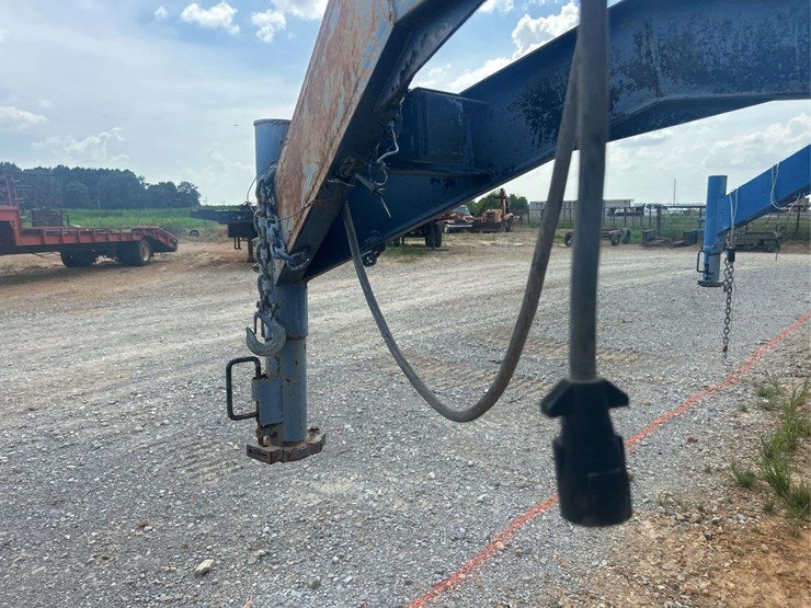 2012-77"-x-20'-t/a-gooseneck-trailer-image-15