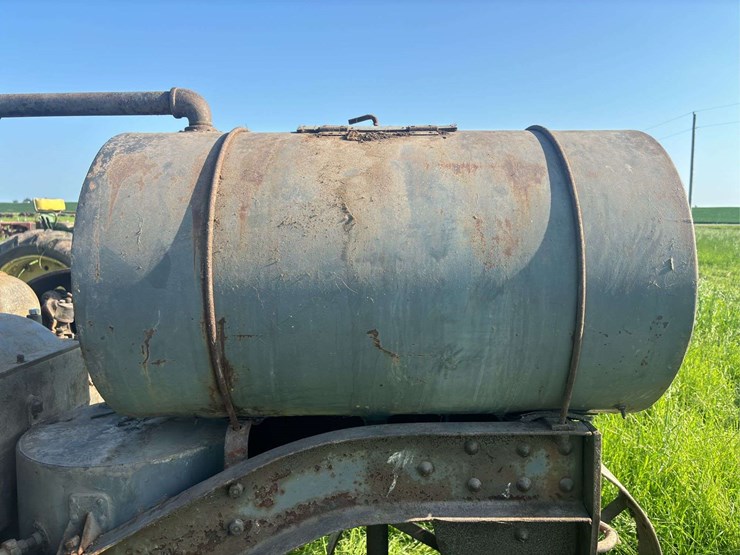 mccormick-deering-titan-10-20-image-19