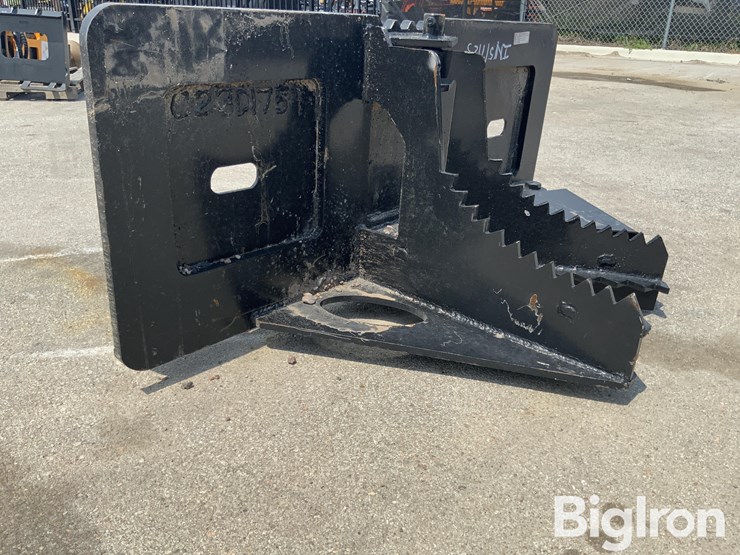 2025-kit-containers-qt-tp-skid-steer-tree/post-puller-image-11
