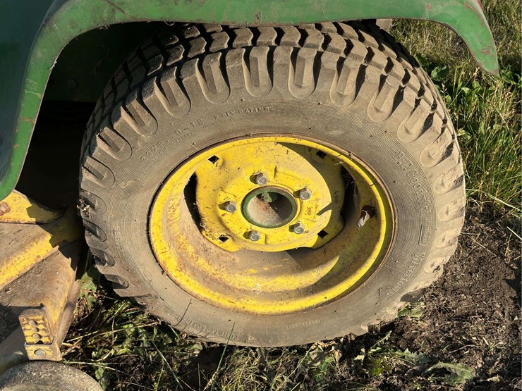 john-deere-112-image-25
