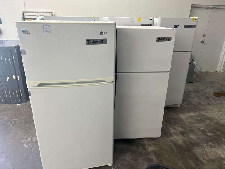 5-upright-refrigerators-image-1