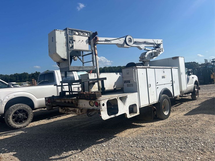 ford-f550-image-4