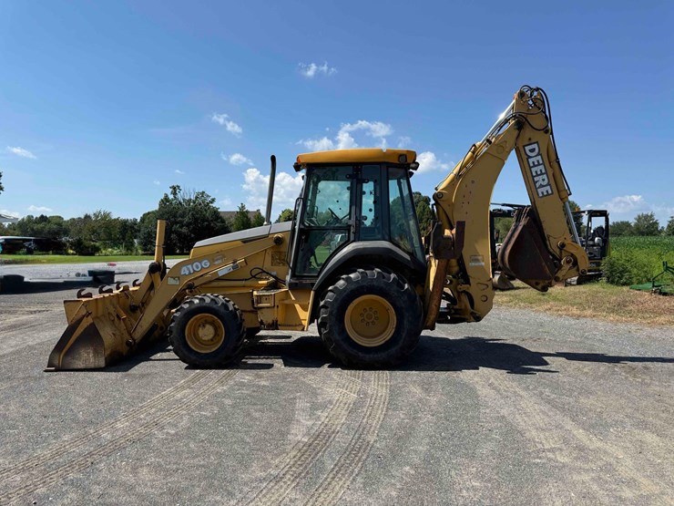 deere-410g-image-2