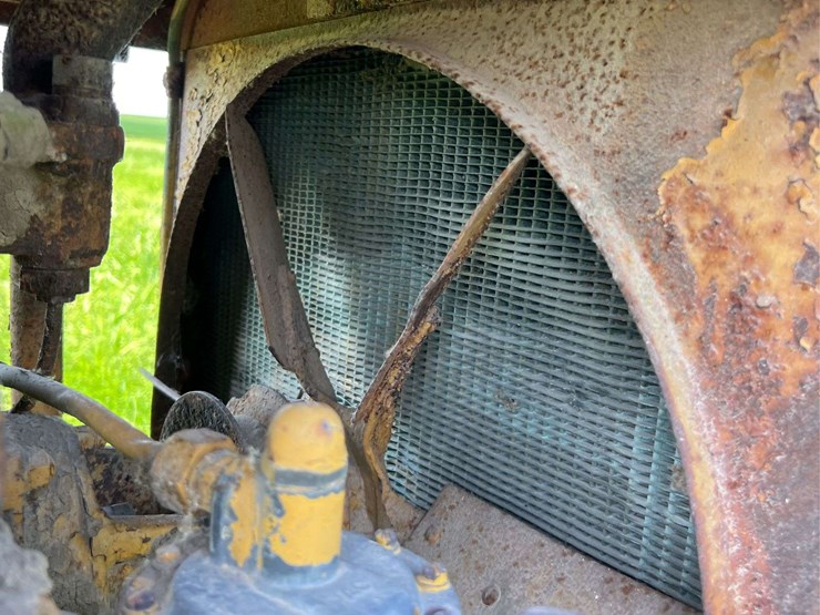 caterpillar-twenty-two-image-20