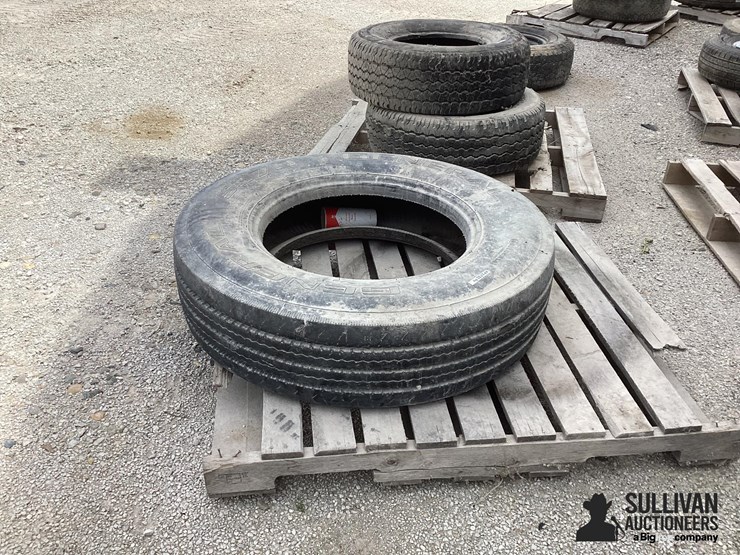 295/75r22.5-tire-image-6
