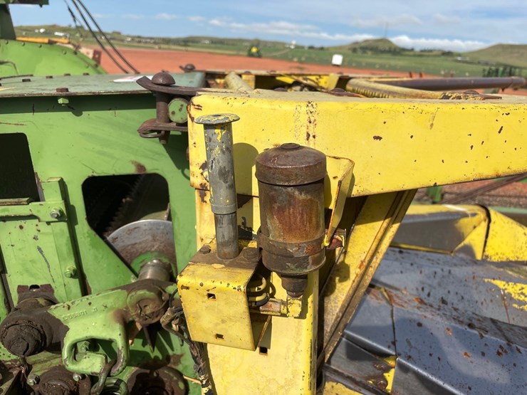 1979-john-deere-3800-image-14