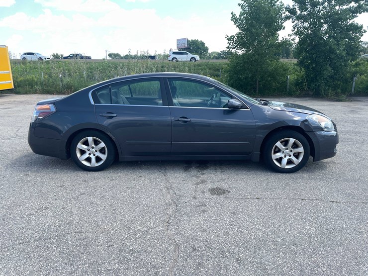 #1297-•-2009-nissan-altima-(no-title)-(of)-image-7