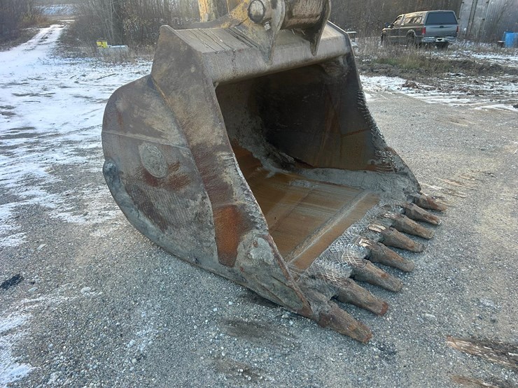 2005-deere-450-lc-image-12