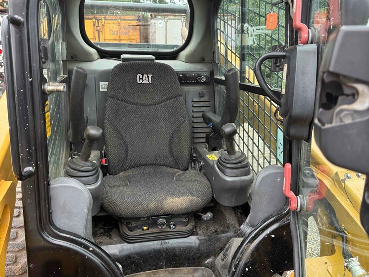 caterpillar-262d-image-5