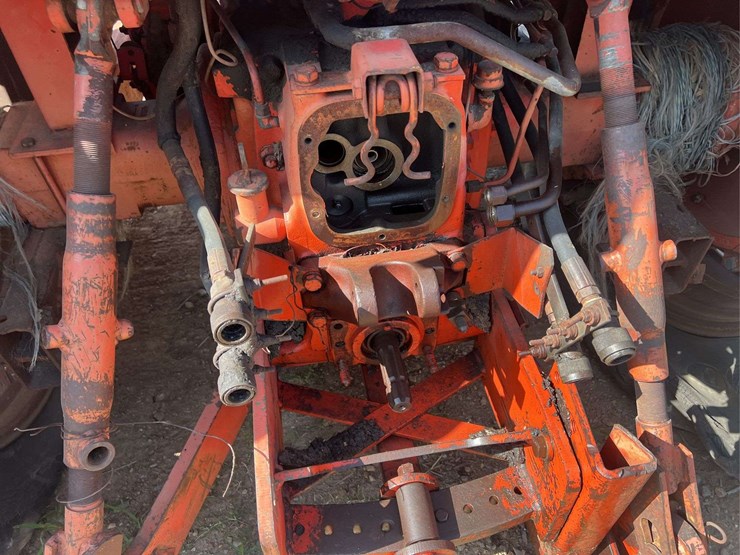 case-451-cab-tractor-w/-loader-*inop-image-16