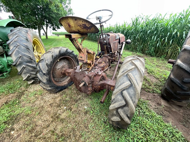 #6678-•-case-parts-tractor-image-23