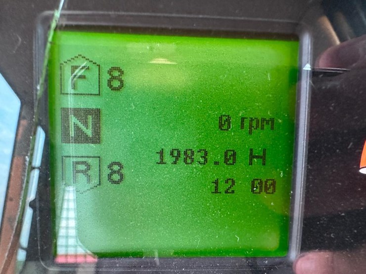 2020-case-750m-image-62