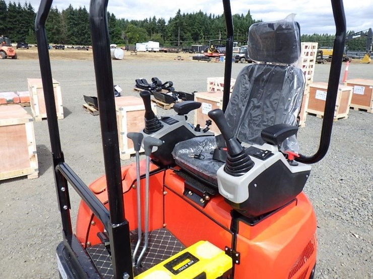 2025-tpm-tpm-20k-hydraulic-excavator-image-19