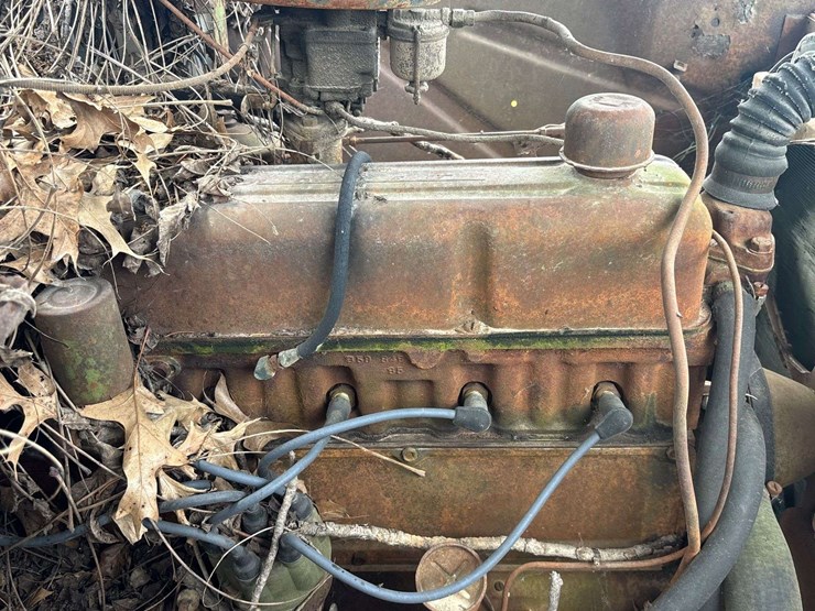 chevy-400-truck-with-minneapolis-moline-corn-sheller-image-98