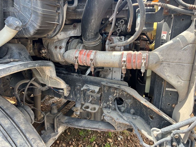 2015-freightliner-s/a-daycab-truck-*inop-image-30