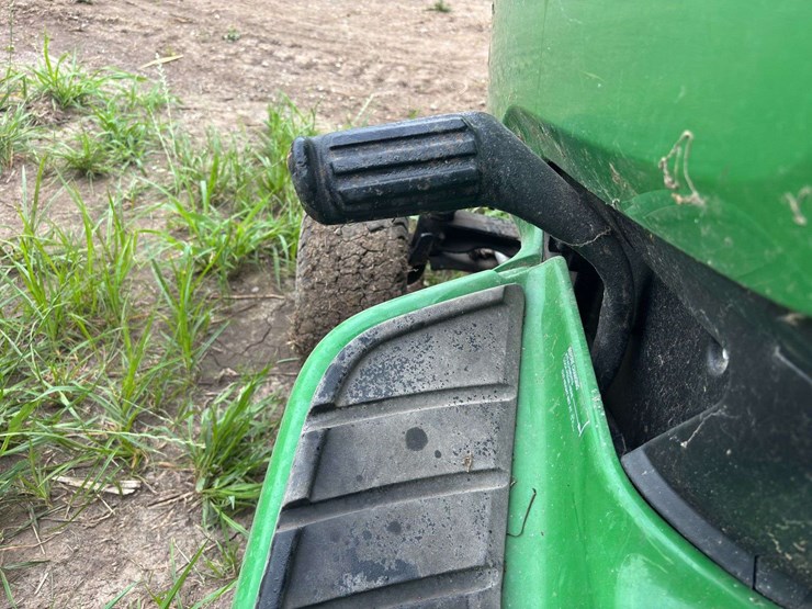 john-deere-x300-image-55
