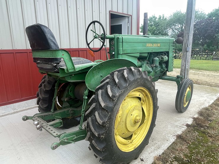 1949-john-deere-1950-image-2