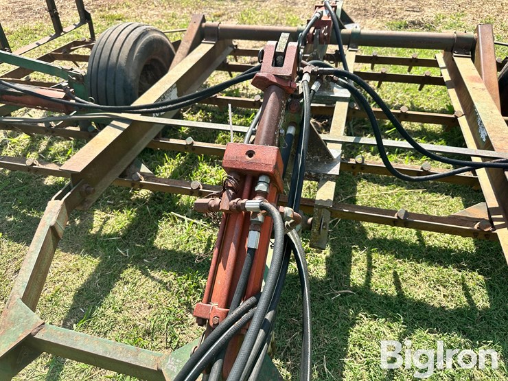 unverferth-mccurdy-harogator-image-10