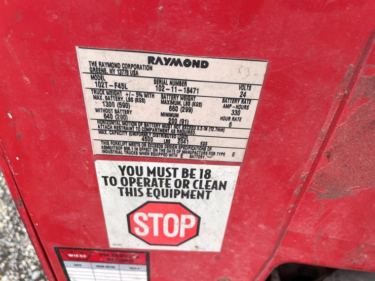 #6400-•-raymond-electric-pallet-jack-image-17