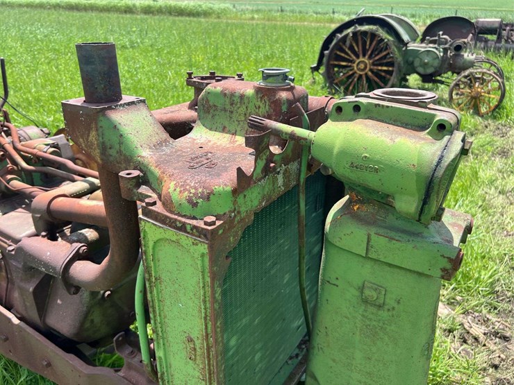 john-deere-720-standard-diesel-image-11
