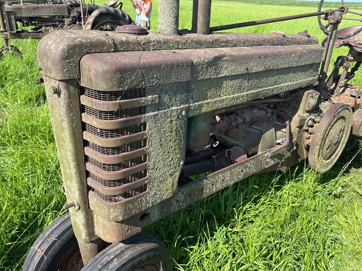 john-deere-model-b-image-11