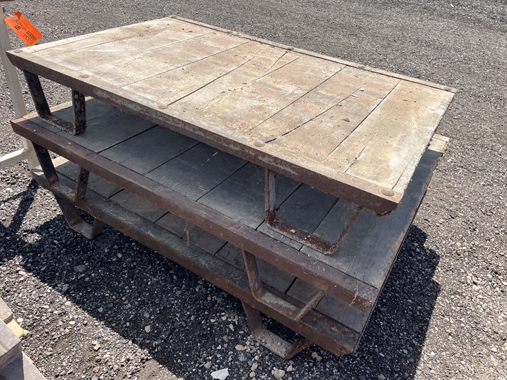 #6336-•-(3)-metal-foot-pallets-image-5