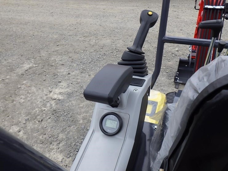 2025-cfg-mx15rx-hydraulic-excavator-image-22